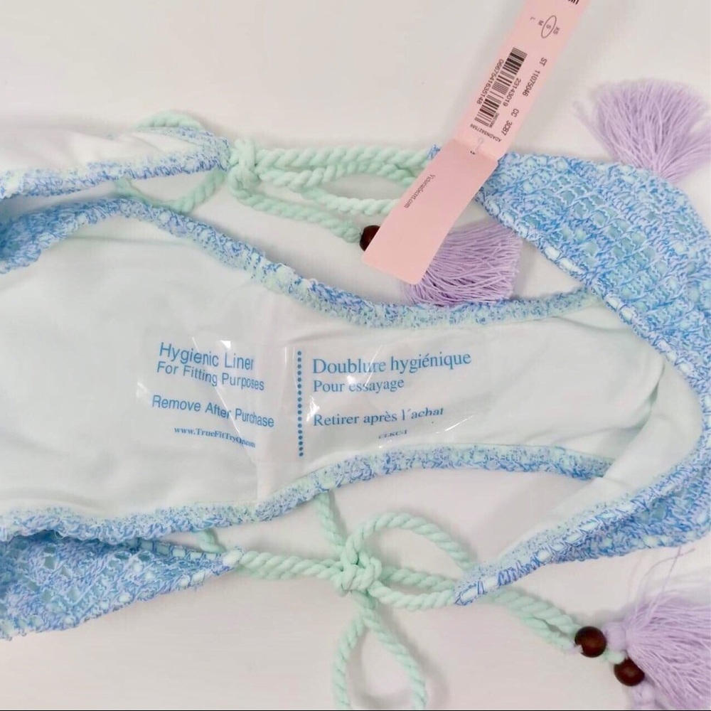 VICTORIA’S SECRET SWIM THE CHEEKY STRING BOTTOM - Picture 6 of 7